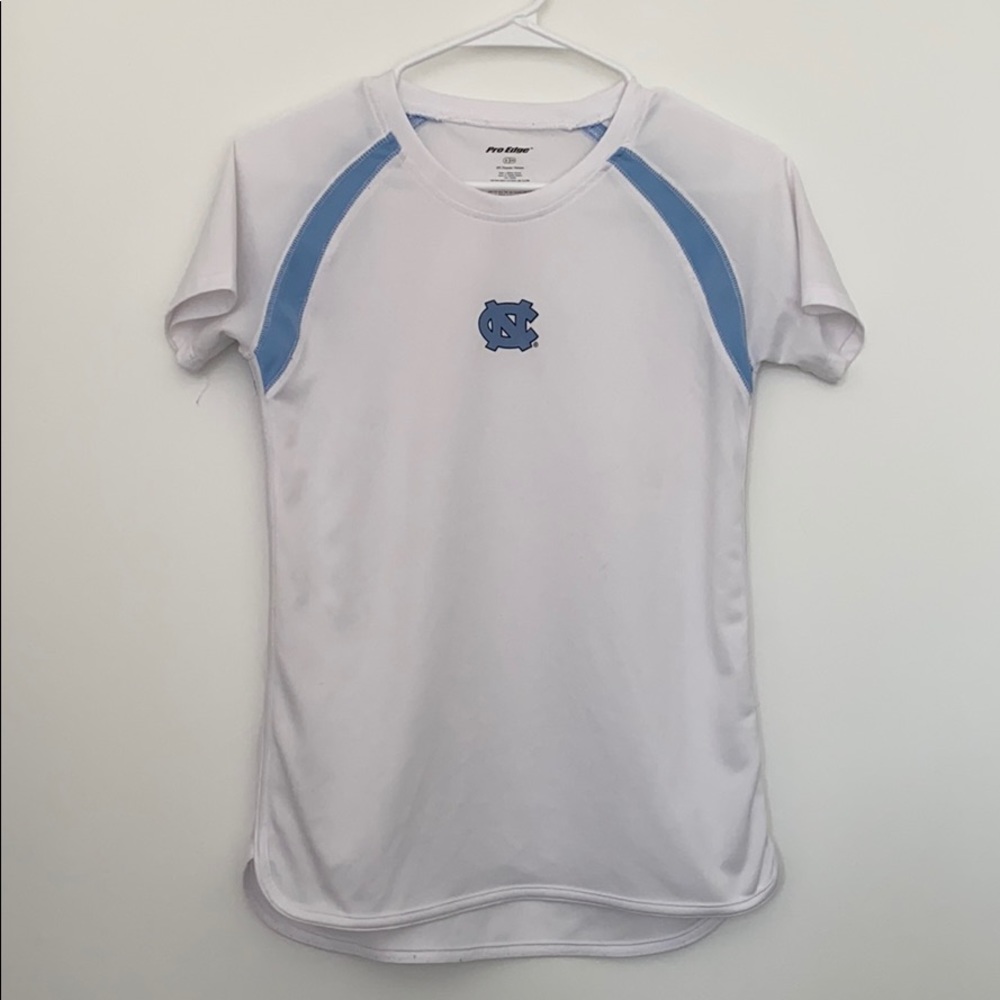 UNC workout top